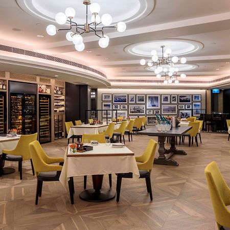 New World Millennium Hong Kong Hotel Экстерьер фото The interior of the restaurant