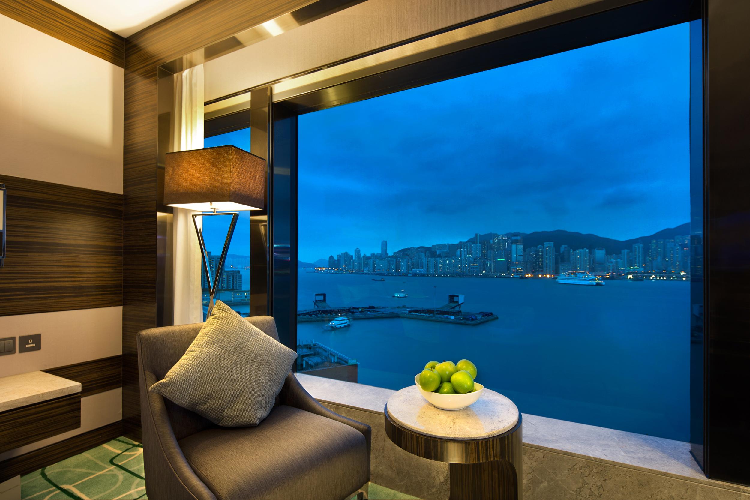 New World Millennium Hong Kong Hotel Экстерьер фото View from a suite