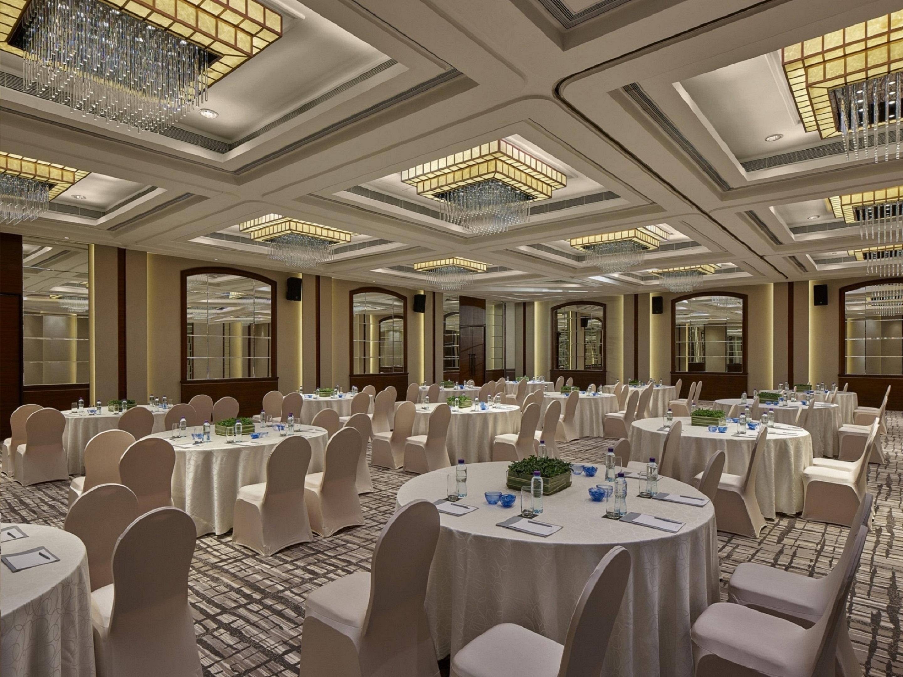 New World Millennium Hong Kong Hotel Экстерьер фото The ballroom